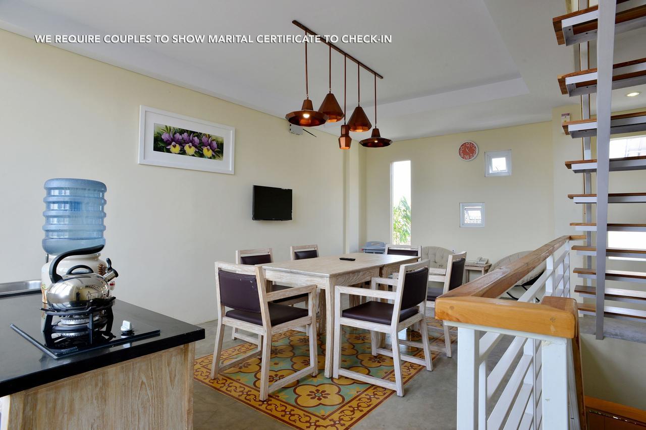 Zen Rooms Pogung Syariah Kejayan Esterno foto