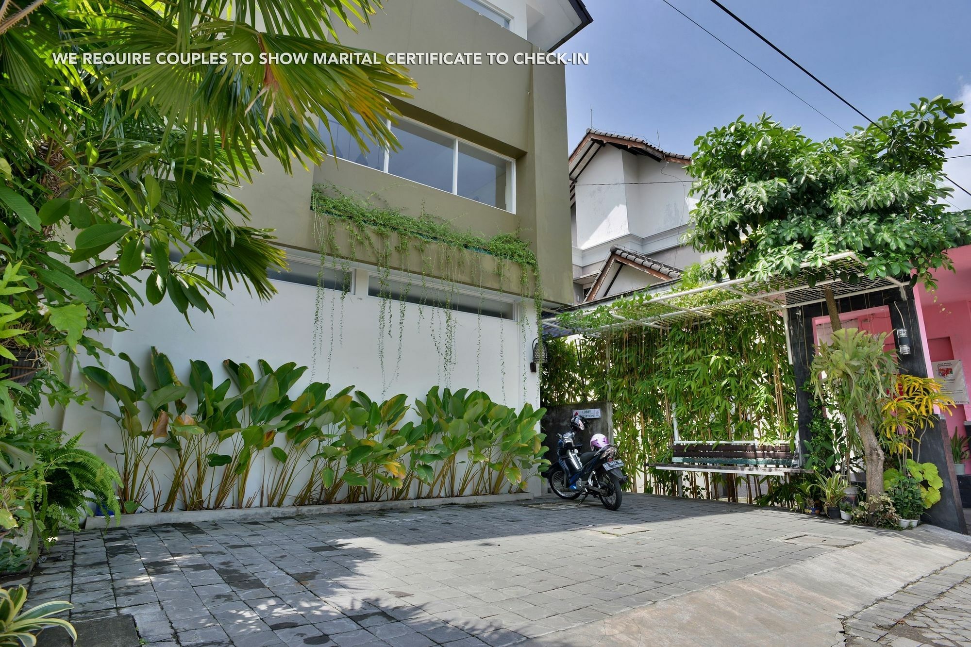 Zen Rooms Pogung Syariah Kejayan Esterno foto